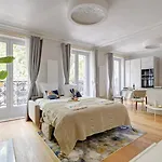 1er Arrondissement Luxueuse Apartament